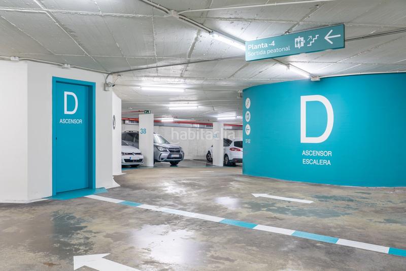 Foto 5c550ecd-56a3-46a9-9782-504d83425495. Lloguer aparcament cotxe a calle via augusta 281 a Barcelona