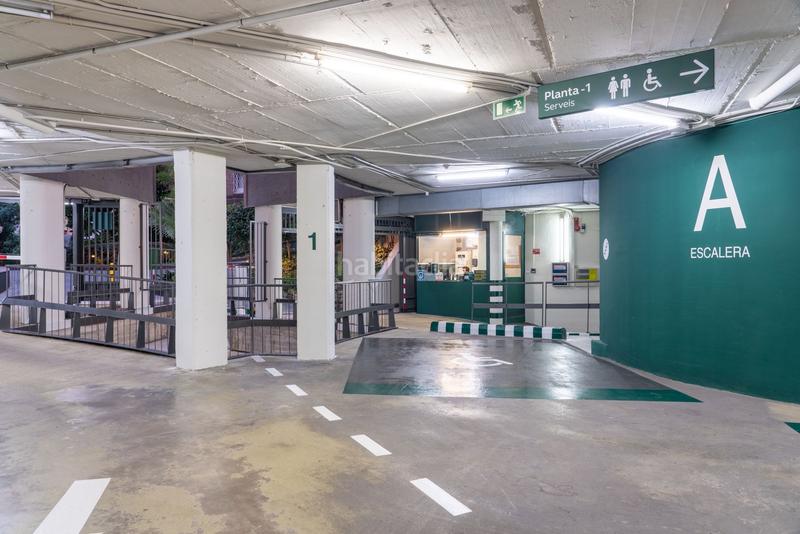 Foto 90d99ec1-276a-4201-89af-fc3f261ac7f9. Lloguer aparcament cotxe a calle via augusta 281 a Barcelona