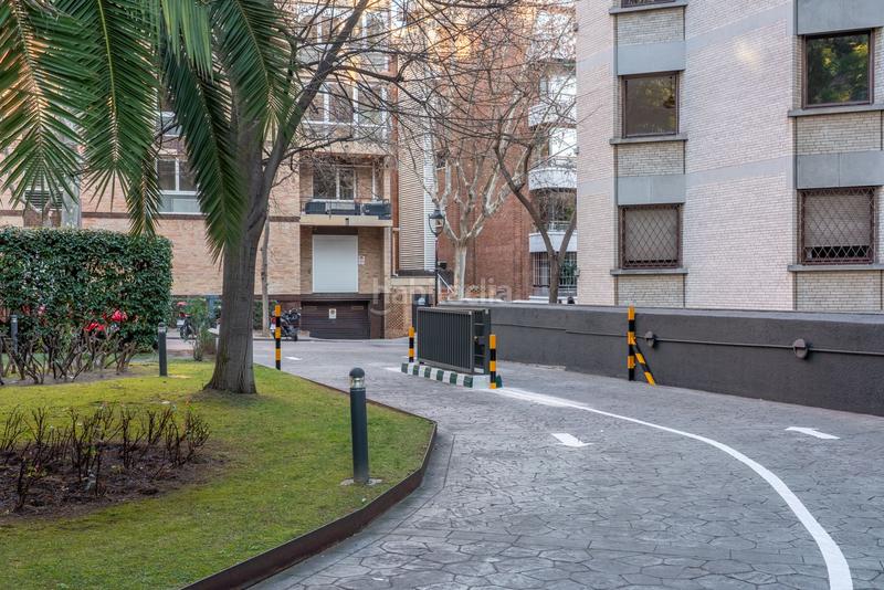 Foto 420d413a-8268-469b-86da-d91c4a533780. Alquiler parking coche en calle via augusta 281 en Barcelona