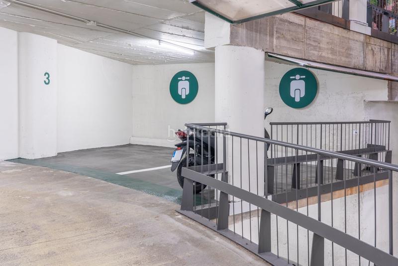 Foto c0acd514-3f57-4107-b813-73245c39f111. Alquiler parking coche en calle via augusta 281 en Barcelona