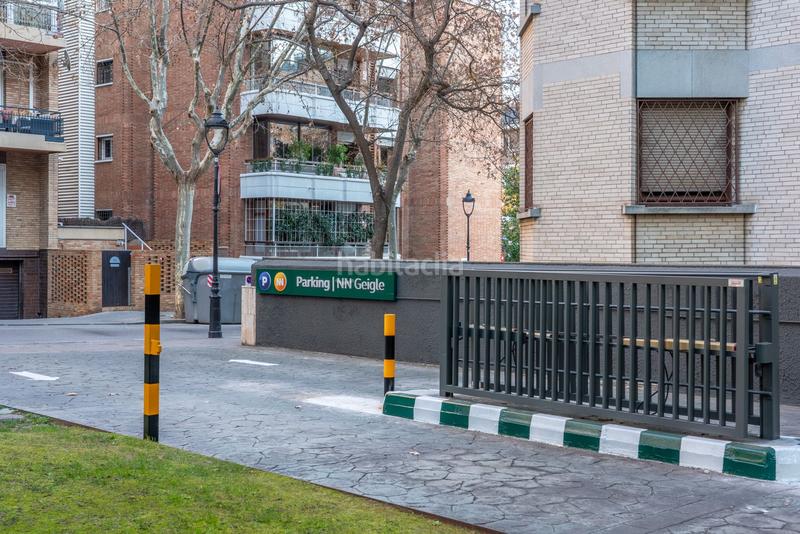 Foto db4d357b-a902-46b2-aabe-b780fc58802b. Alquiler parking coche en calle via augusta 281 en Barcelona