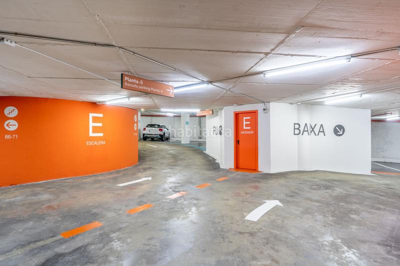 Foto db52c328-8629-4772-a699-0d873a9dded4. Alquiler parking coche en calle via augusta 281 en Barcelona