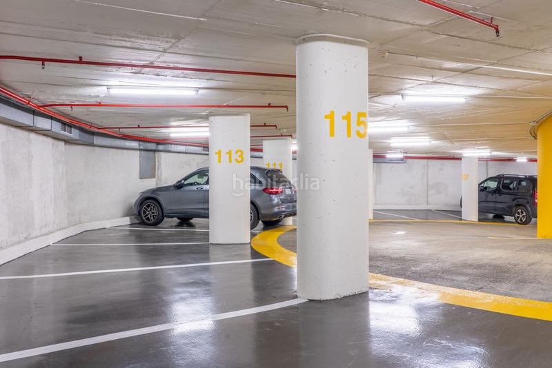 Foto f4282911-5f01-48ba-b3ff-7f8d5df5319f. Alquiler parking coche en calle via augusta 281 en Barcelona