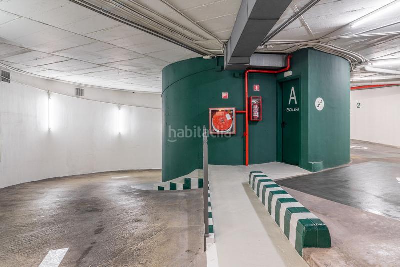 Foto fdfb0138-86b9-4c7e-949c-c82629d14148. Alquiler parking coche en calle via augusta 281 en Barcelona