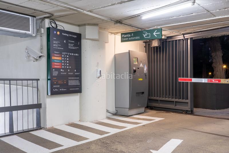 Foto 71d42219-18d5-43dd-bb13-af1d5bdbf8df. Affitto posto auto in calle via augusta 281 in Tres Torres Barcelona