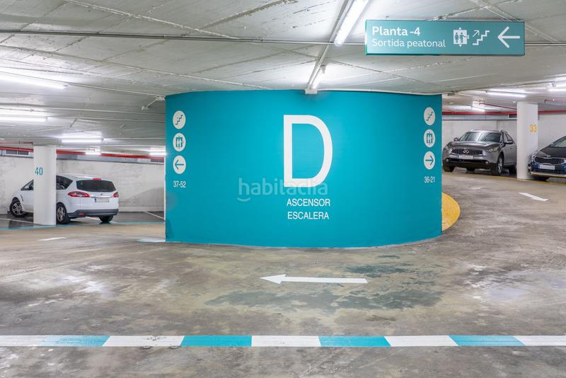 Foto c5e15d03-f219-4f0b-bc70-3130291ce7e0. Affitto posto auto in calle via augusta 281 in Tres Torres Barcelona