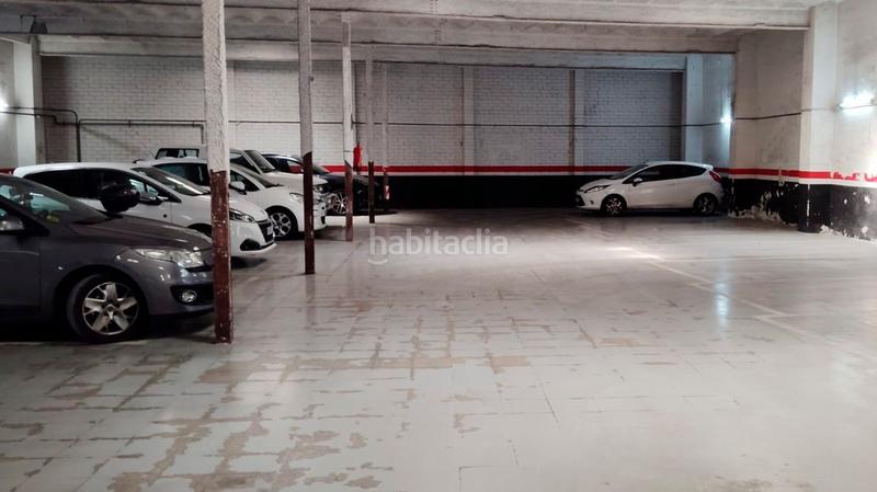 Foto 3a0bc7c1-73e6-4250-92e6-096483122672. Location parking voiture dans calle rocafort 98 dans Barcelona