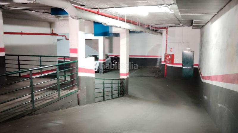 Foto eb2406a5-8a4b-4815-8a54-a9ed2b620858. Location parking voiture dans calle rocafort 98 dans Barcelona