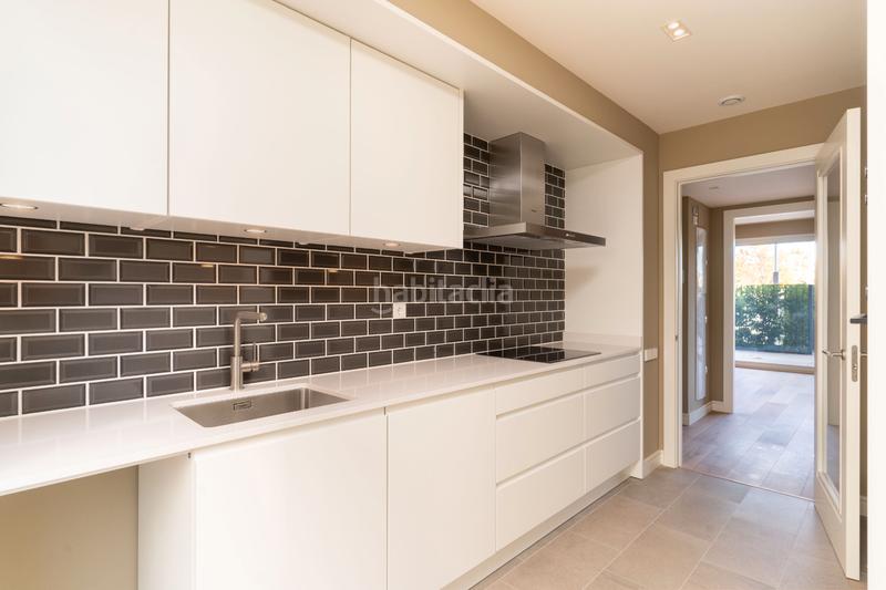 Foto 07cb69de-3ba1-4d36-bdbf-b964be99dee2. Lloguer planta baixa 96m<sup>2</sup> a ronda de jean monnet 230 a Sabadell