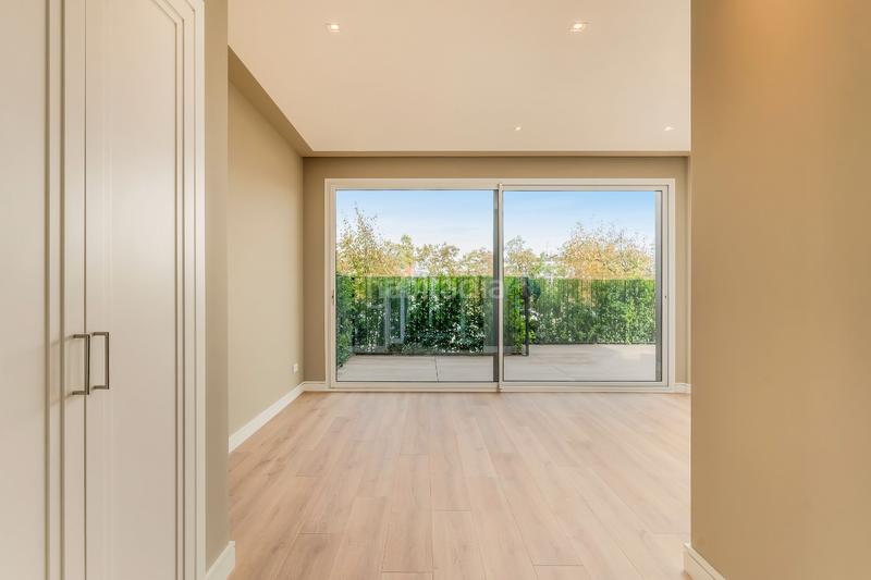 Foto 5a41c13f-6400-44bb-b1b6-93275eea10bc. Location rez-de-chaussée 94m<sup>2</sup> dans ronda de jean monnet 230 dans Sabadell