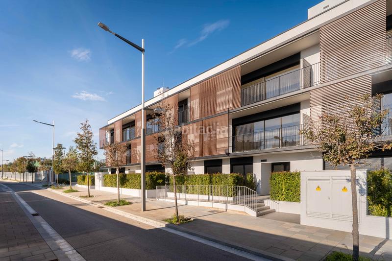 Foto 0a6a76d3-f45c-41f2-8275-cd9bc2d1f2a1. Rent ground floor 73m<sup>2</sup> in ronda de jean monnet 230 in Can Gambús Sabadell