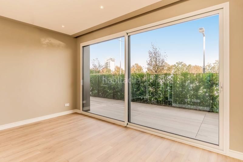 Foto f2c5291a-4047-44d1-b20d-0dccc37c15c3. Lloguer planta baixa 73m<sup>2</sup> a ronda de jean monnet 230 a Sabadell