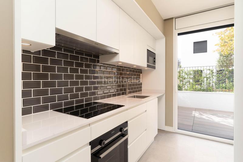 Foto baa31125-dc0b-4bfe-ac94-8a7ca3d79741. Rent flat in rda. jean monnet 230-238 in Can Gambús Sabadell