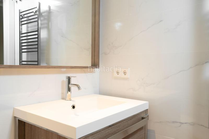 Foto 12726677-6d44-4aae-a996-14d7b31c9567. Rent flat in rda. jean monnet 230-238 in Can Gambús Sabadell