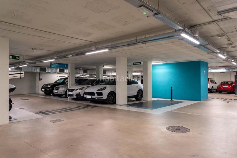 Foto f45f82f2-0ca0-4d1f-abcd-c5578ace326e. Location parking voiture dans calle espronceda 254 dans Barcelona