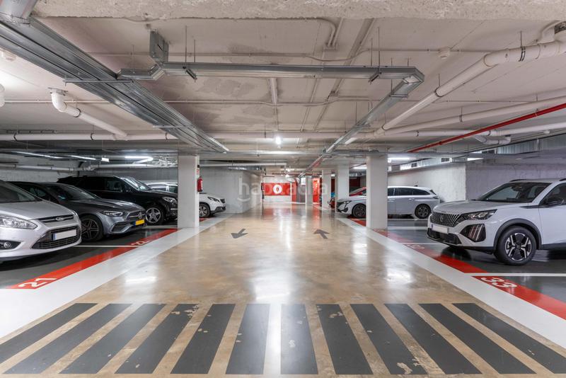 Foto 310544f6-2627-4689-b9b0-544685bafef7. Location parking voiture dans calle via augusta 349- dans Barcelona