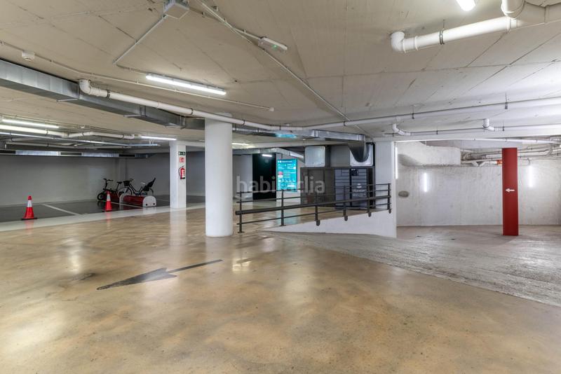 Foto 36095201-e4fe-4b2f-8e44-2d907e1eec31. Location parking voiture dans calle via augusta 349- dans Barcelona