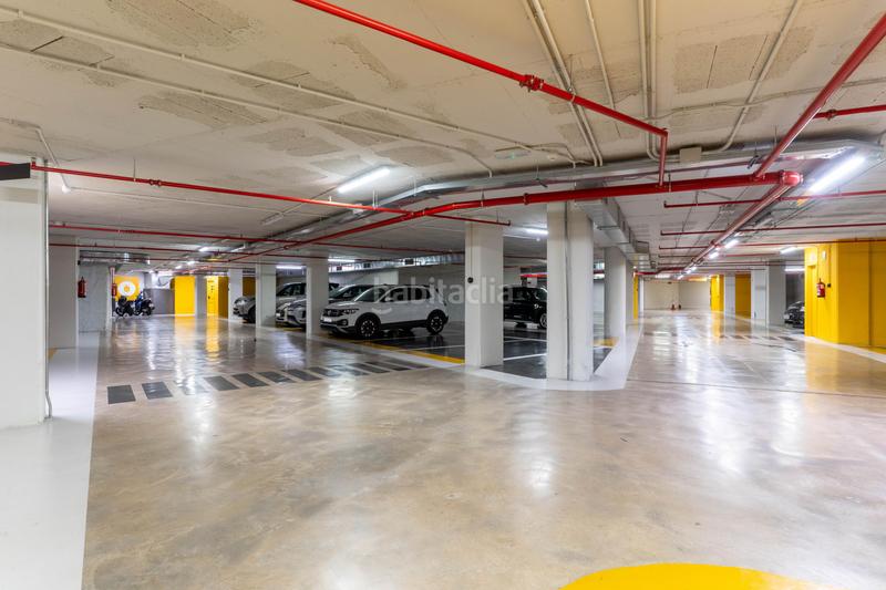 Foto 63dd127e-0031-461a-837f-c636dd868624. Location parking voiture dans calle via augusta 349- dans Barcelona