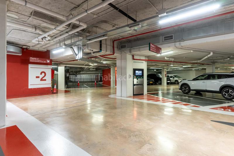 Foto 7effb00a-3450-4d31-b9fd-a7aa701788f7. Location parking voiture dans calle via augusta 349- dans Barcelona