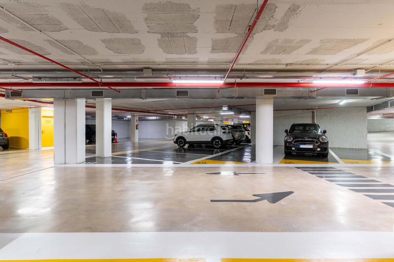 Foto a642907b-9eb3-4e96-9c5a-999b383e94c0. Location parking voiture dans calle via augusta 349- dans Barcelona