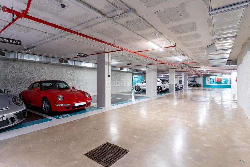 Foto c6657e88-0515-423f-881c-f86f5a78e62a. Location parking voiture dans calle via augusta 349- dans Barcelona