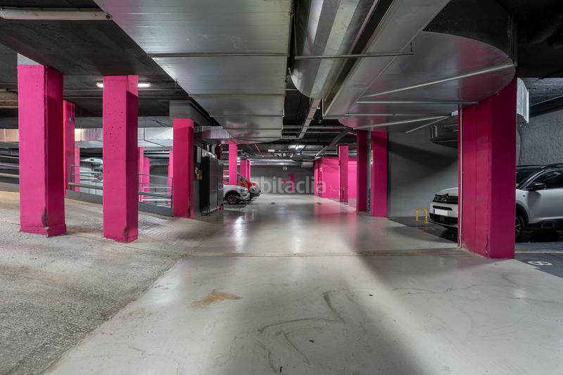 Foto 9f116a56-9396-479d-973b-2fd97dd0f807. Miete autoparkplatz in calle carreras candi 62-6 in Barcelona