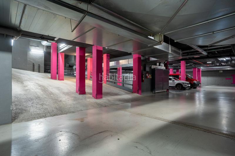 Foto 52c07922-360a-46b1-b671-a0dcfc2b6ecb. Location parking voiture dans calle carreras candi 62-6 dans Barcelona