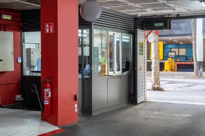 Foto 4c2c11b5-42f5-4dfe-bc67-2534c24ce6f1. Alquiler parking moto en calle comte borrell 28 en Barcelona