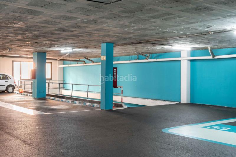 Foto bb0f274f-f9d5-45d1-8c59-1655c252acea. Alquiler parking moto en calle comte borrell 28 en Barcelona