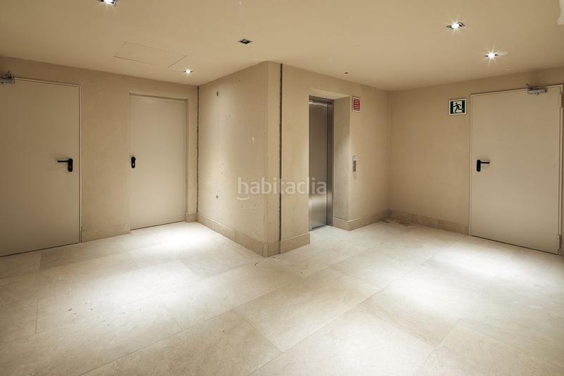 Foto f41c1b27-d479-41c0-9f8f-7f52e31294c4. Location parking voiture dans calle enamorats 40-4 dans Barcelona