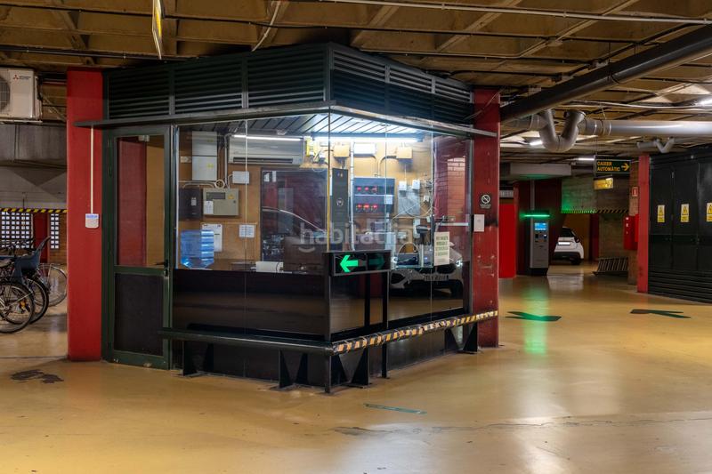 Foto 569a1bbf-74b0-4bd5-b0ee-515f42ca5b46. Miete motorradparkplatz in calle valencia 309 in Dreta de l´Eixample Barcelona