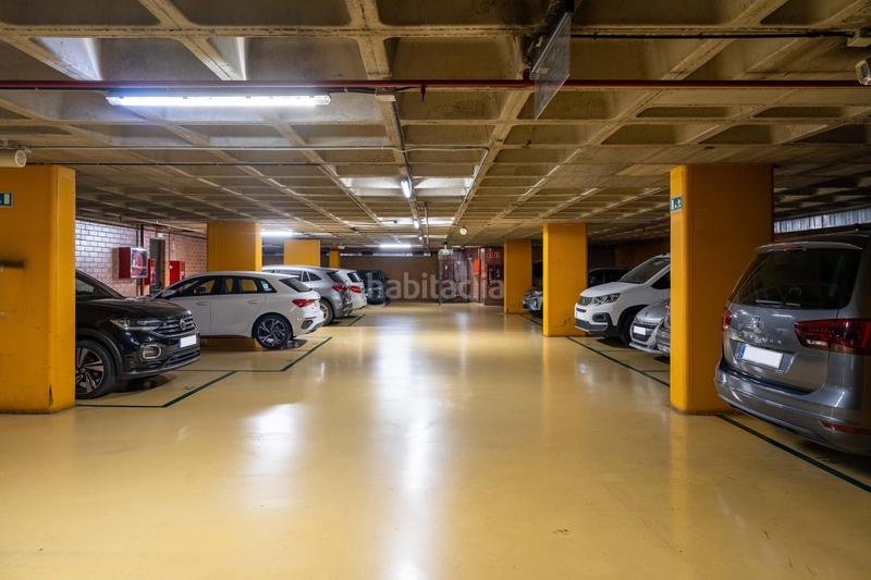 Foto bac32b00-6173-4523-8c52-ec9aeb11f183. Location parking moto dans calle valencia 309 dans Dreta de l´Eixample Barcelona