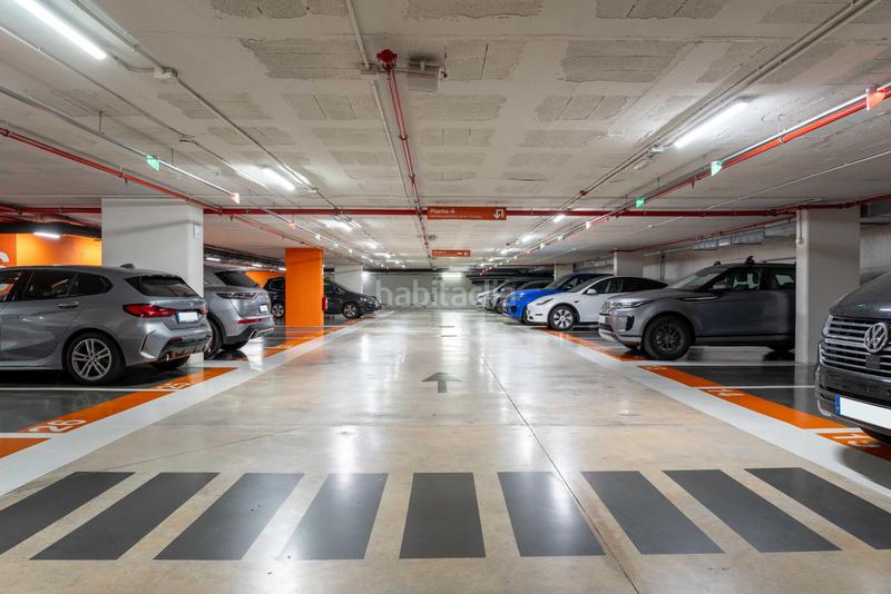 Foto 919c9b1e-45cf-4899-9499-4b02bd068d34. Rent car parking in calle corcega 344 in Dreta de l´Eixample Barcelona