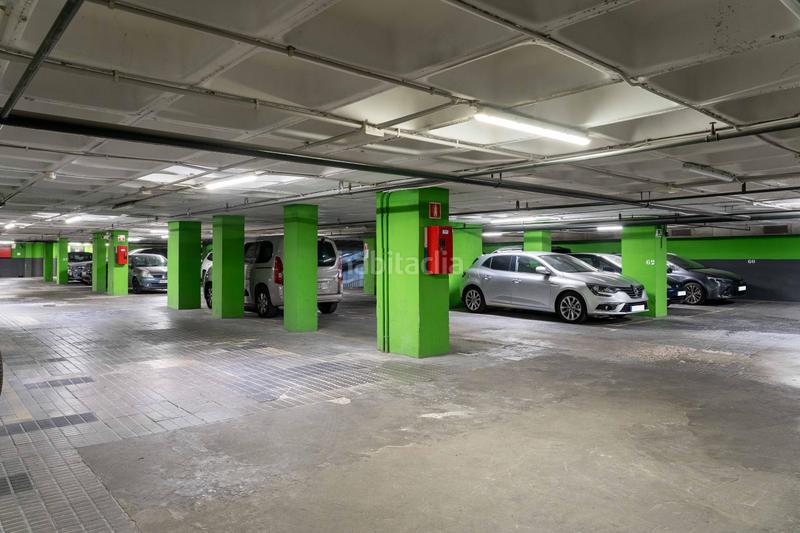 Foto 8a8f704a-2fe9-4c0c-be7c-df2f5585d697. Location parking voiture dans calle comte urgell 154 dans Barcelona