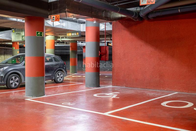 Foto 5827a567-981b-41ea-85e0-b5dc8b361f73. Location parking voiture dans calle pelai 3 dans Raval Barcelona