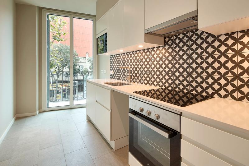 Foto c03291ac-9ed2-46e5-a6c2-4e43420dfaab. Miete etagenwohnung 92m<sup>2</sup> in carrer de valència 595 in El Camp de l´Arpa del Clot Barcelona