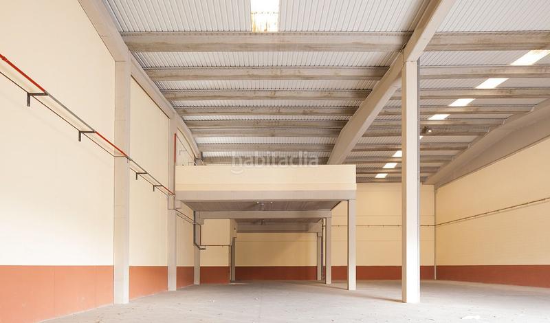 Foto 3c098457-0a7c-420e-94c2-a603f4ebe14f. Affitto capannone industriale in calle progres 28 in Abrera