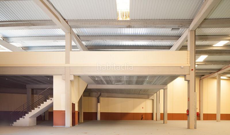 Foto 898b0544-1078-47ba-b3e6-2617057f6fee. Affitto capannone industriale in calle progres 28 in Abrera