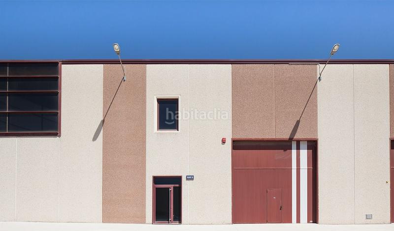 Foto 8b99bcc5-da24-4446-af9a-1dc79c7dd0b8. Affitto capannone industriale in calle progres 28 in Abrera