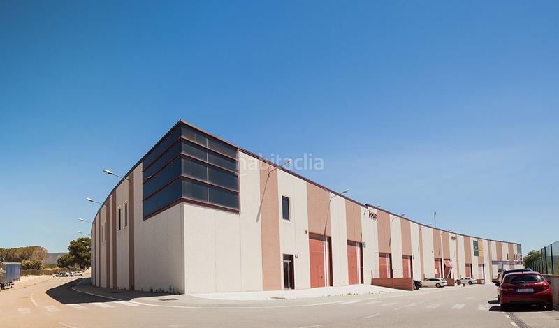 Foto ae67714b-f1f7-4e80-badb-3e02b4370819. Affitto capannone industriale in calle progres 28 in Abrera