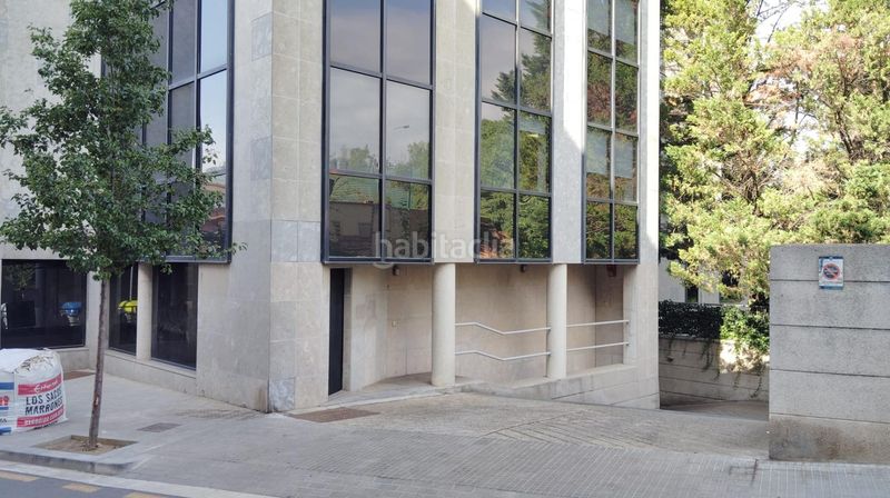 Foto 70159632-7437-489a-989c-2d2fd8e33eaf. Lloguer aparcament cotxe a calle tomas breton 32 a Esplugues de Llobregat