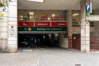 Miete Motorradparkplatz in Calle valencia 511