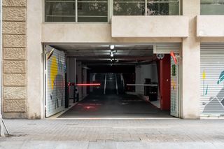 Lloguer Aparcament cotxe a Calle comte borrell 28