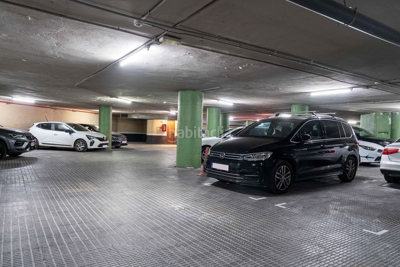 Foto 0bcad77e-4a6a-49e7-af8f-a3d536735191. Miete autoparkplatz in calle valencia 375 in Sagrada Família Barcelona