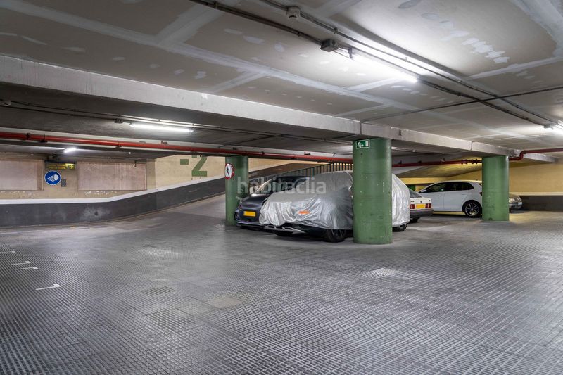 Foto 6d47a41c-130b-41a3-a8cf-259ff0817952. Miete autoparkplatz in calle valencia 375 in Sagrada Família Barcelona