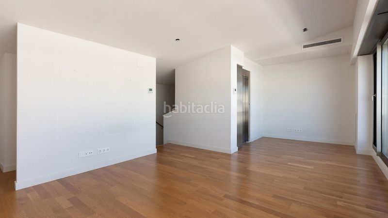 Foto 0322ea94-a63f-497b-a0b4-2924d3c21ca6. Alquiler casa en calle poble amazic poble amazic 25 7-27 en Sabadell