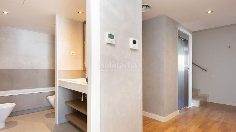 Foto 8c37cb4a-f45f-4b98-b0fb-f335c1a04bea. Alquiler casa en calle poble amazic poble amazic 25 7-27 en Sabadell