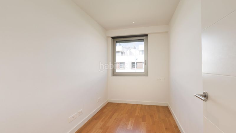 Foto 0195565d-6640-4eb6-a926-4d87e8c31227. Alquiler casa en calle poble amazic 7-27 en Can Gambús Sabadell