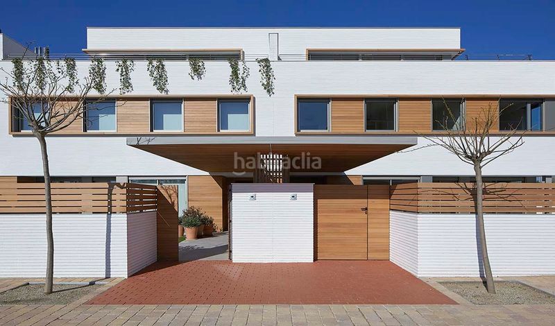 Foto 1a3b8c07-519e-4e40-9c76-04fc1054864e. Alquiler casa en calle poble amazic 7-27 en Can Gambús Sabadell