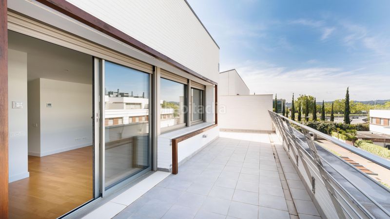 Foto 4c15bc51-d401-4841-b3bf-310437cd43a0. Alquiler casa en calle poble amazic 7-27 en Can Gambús Sabadell
